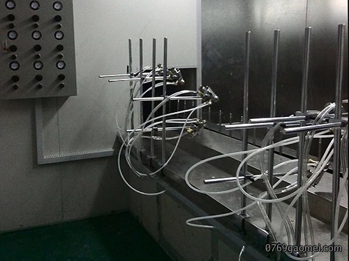 顺昕设备喷漆房